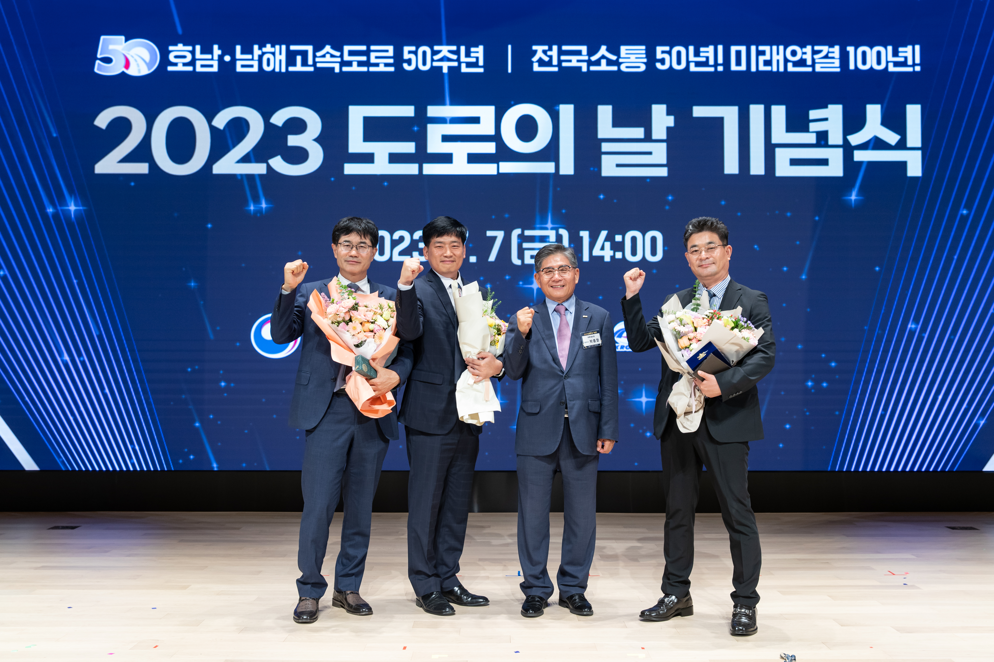 d2a36055eb0d4f4aa747aeda91435bca.jpg